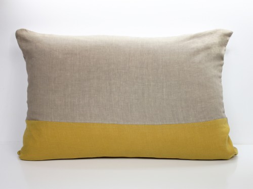 BEIGE BASIS CUSHION